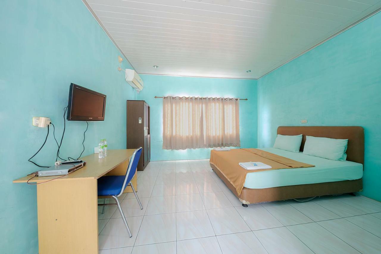 Mega Nasional Seaview Hotel Гунунгситоли Экстерьер фото
