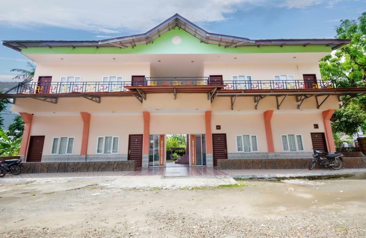 Mega Nasional Seaview Hotel Гунунгситоли Экстерьер фото